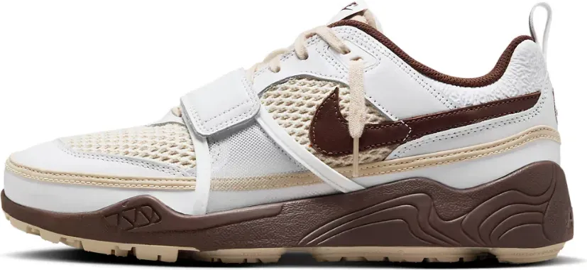 Nike Zoom Field X Travis Scott Light Chocolate Sneaker